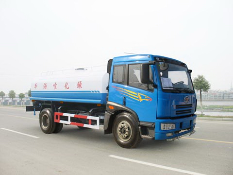 解放輕型綠化多功能灑水車(12噸)