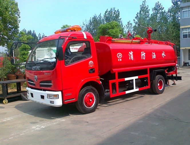 8噸社區消防車(多利卡消防灑水車)