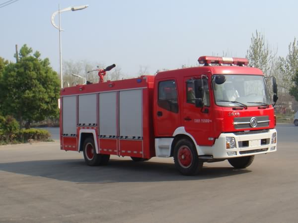 東風天錦泡沫消防車(7噸)