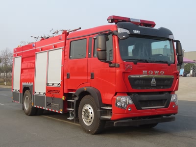 國六豪沃7噸干粉水聯(lián)用消防車