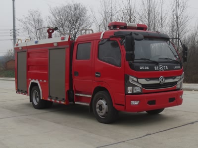 國六東風5噸水罐消防車