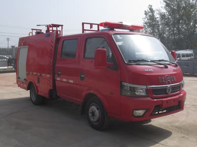 國六東風途逸1噸水罐消防車