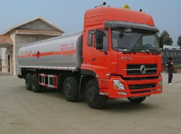 東風(fēng)天龍前四后八運(yùn)油車